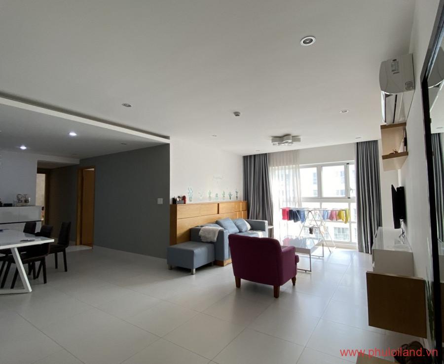 can ho co khong gien rong rai 900x738 - Bán gấp căn hộ Happy Valley, 112m2, nhà đẹp, nội thất cao cấp, giá 4,7 tỷ