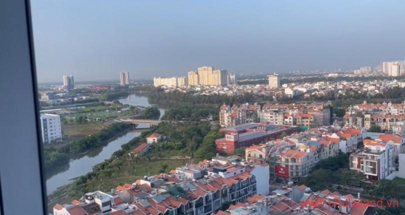 can ho co lau cao view rat dep 810x430 - Bán nhanh căn hộ Sunrise City, 106m2, lầu cao, full nội thất, có sổ hồng, giá chỉ 4,7 tỷ