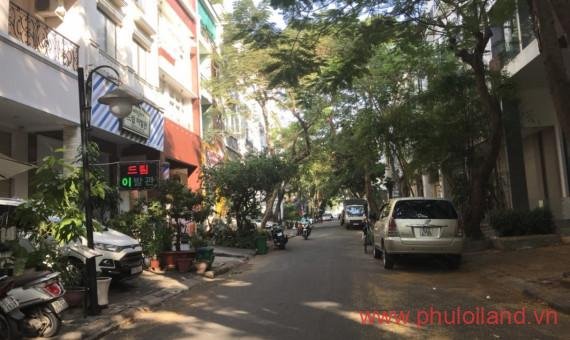 Bán nhanh nhà phố đường nội khu Hưng Gia 1, giá 22 tỷ