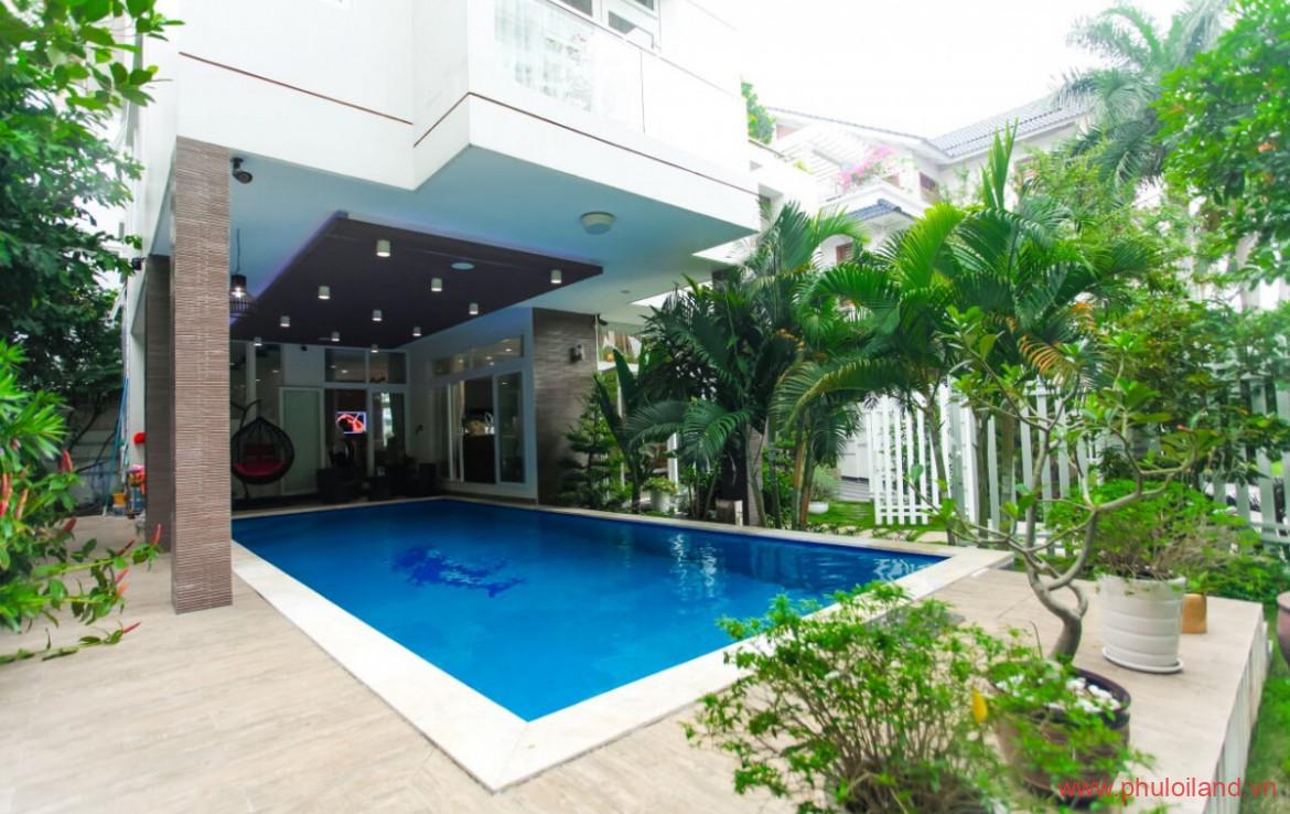 ho boi rieng trong biet thu can ban 1170x738 - Cần chuyển nhượng gấp biệt thự đơn lập Nam Long 3, Phú Mỹ Hưng, 366m2 giá 89 tỷ