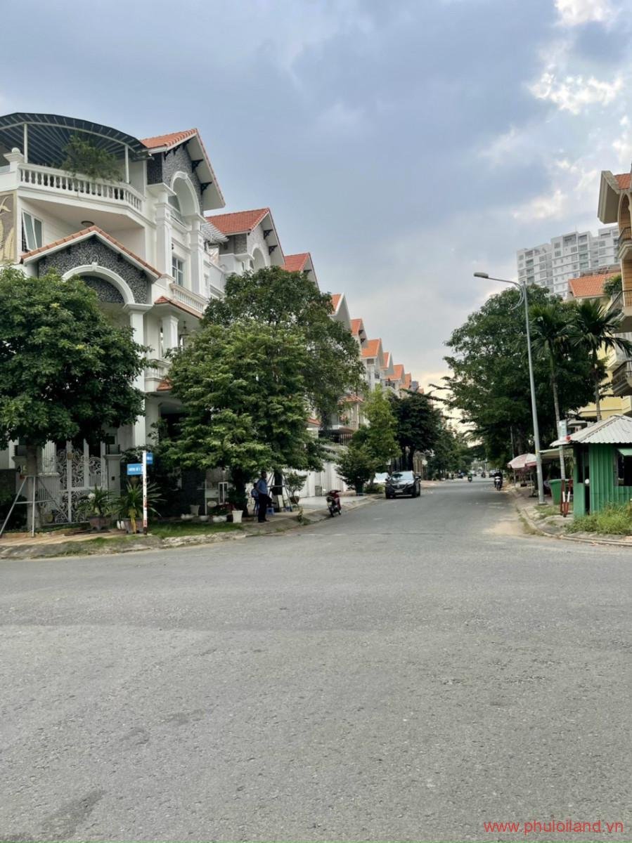 kdc da co cu dan sinh song on dinh - Bán nhanh đất nền kdc Him Lam Kênh Tẻ, Quận 7