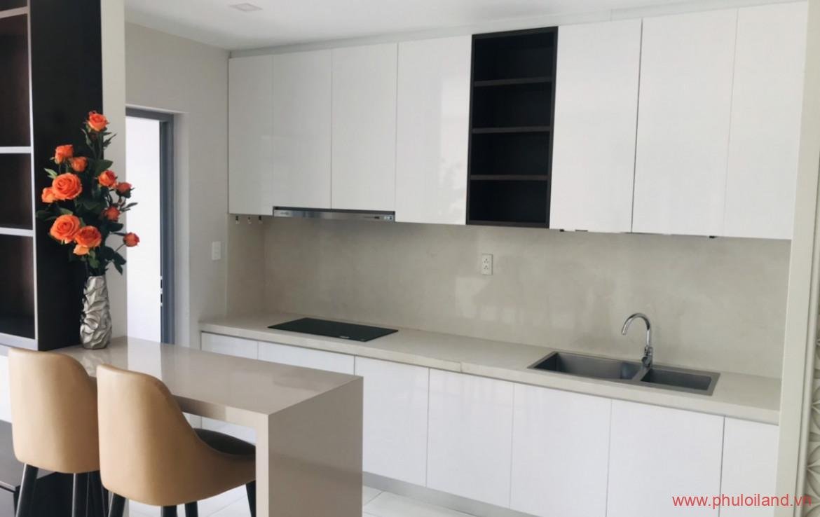 khu vuc bep trong can ho can ban 1170x738 - Giảm giá bán nhanh căn hộ Green Valley, 120m2, view sân golf, giá 5,5 tỷ, tặng 01 ô xe
