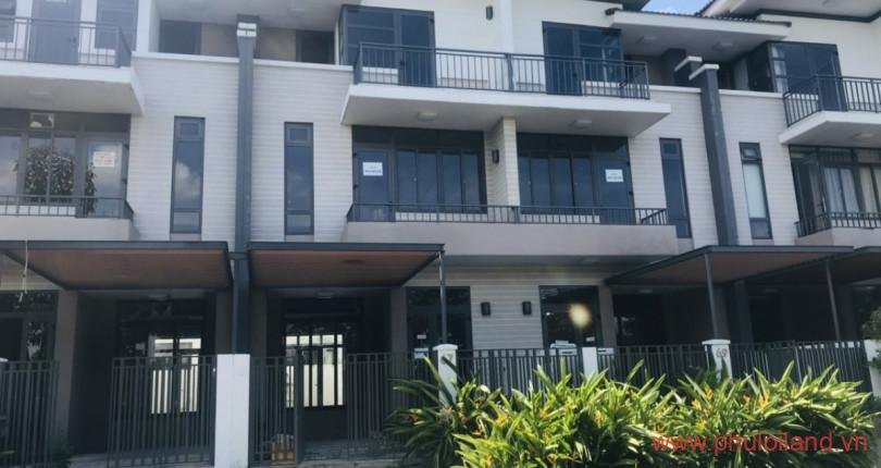 Bán nhanh nhà biệt thự liền kề Lavila gđ2 mặt tiền đường C, đối diện hồ sinh thái