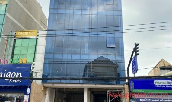 Chuyển nhượng tòa nhà văn phòng, mặt tiền đường Huỳnh Tấn Phát, Quận 7