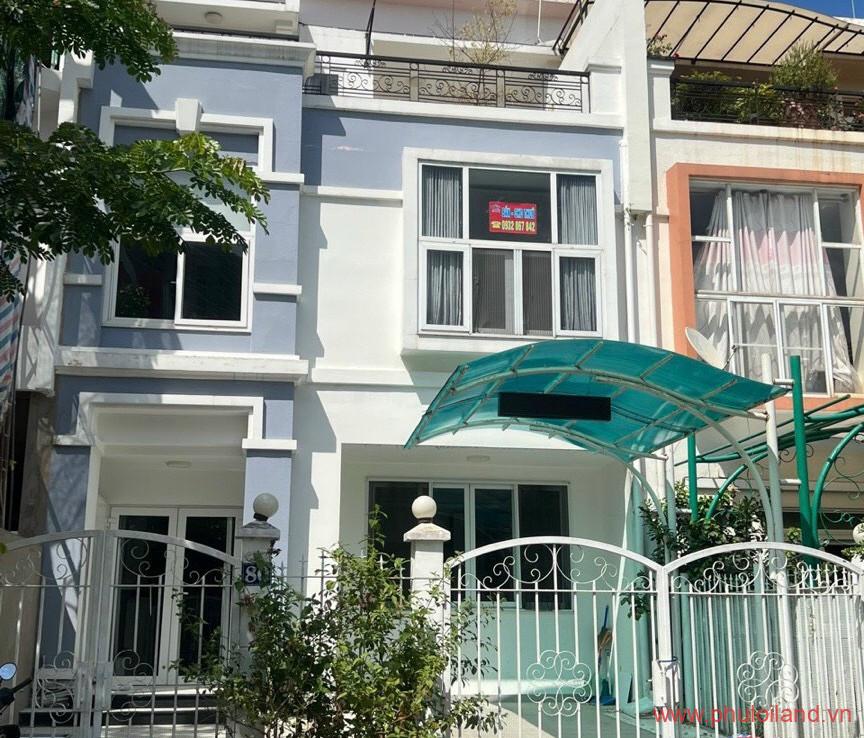 mua ban biet thu my thai phu my hung 864x738 - Chuyển nhượng gấp biệt thự Mỹ Thái, mặt tiền đường số 23, giá chỉ 34,5 tỷ