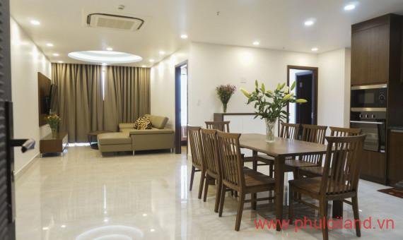 Bán gấp căn hộ Scenic Valley, block A, 101m2, view trực diện hồ bơi, nội thất cao cấp giá rẻ