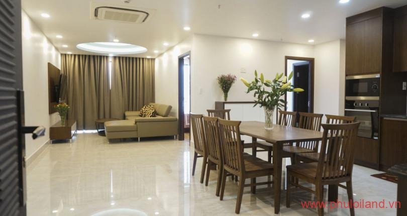 Bán gấp căn hộ Scenic Valley, block A, 101m2, view trực diện hồ bơi, nội thất cao cấp giá rẻ