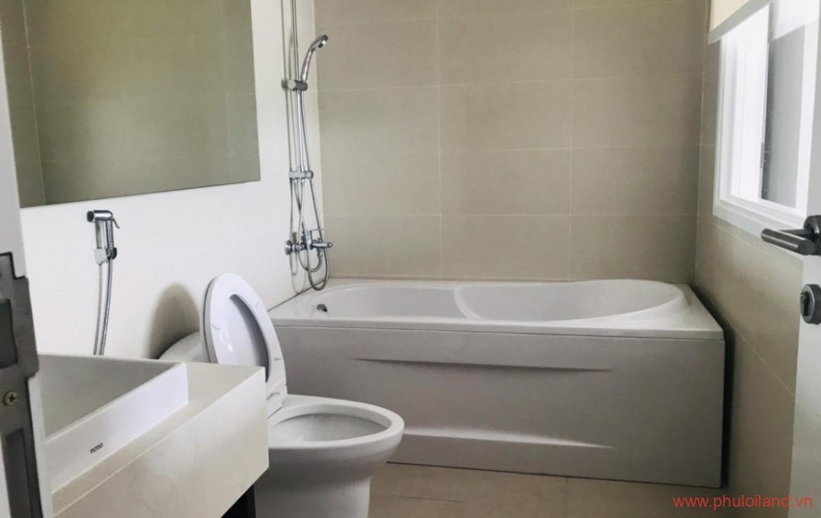 nha tam co bon tam 1170x738 - Giảm giá bán nhanh căn hộ Green Valley, 120m2, view sân golf, giá 5,5 tỷ, tặng 01 ô xe