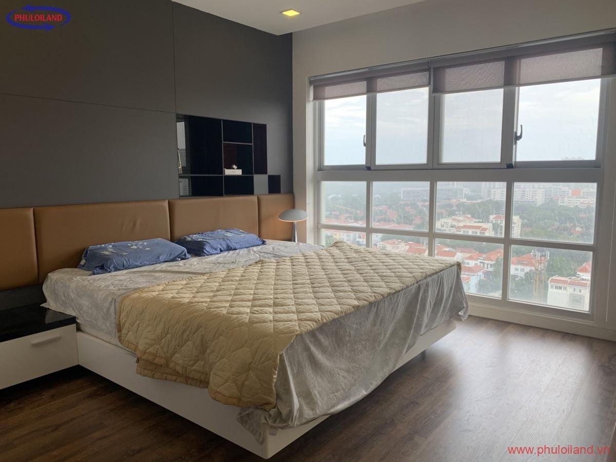 phong ngu can ho - Bán nhanh căn hộ Happy Valley, 135m2, nội thất rất cao cấp, nhà có ban công hàng hiếm