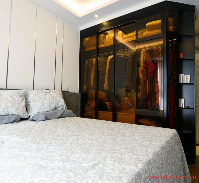 phong ngu master can ho 800x738 - Cần bán nhanh căn hộ Scenic Valley 1, 80m2, view hồ bơi, nội thất cao cấp, giá 4,4 tỷ