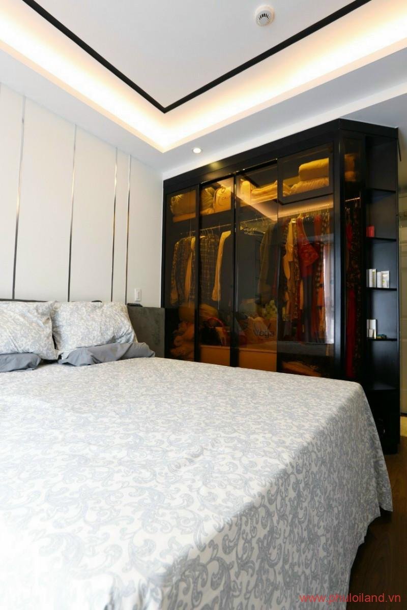 phong ngu master can ho - Cần bán nhanh căn hộ Scenic Valley 1, 80m2, view hồ bơi, nội thất cao cấp, giá 4,4 tỷ