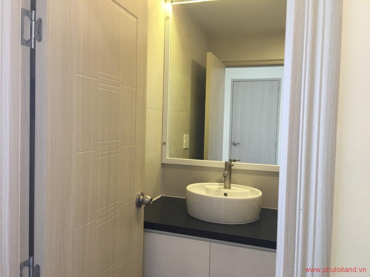 toilet can ho 1 - Cần bán nhanh nhanh căn hộ Green Valley, PMH, lầu 21, 88m2, nội thất cao cấp