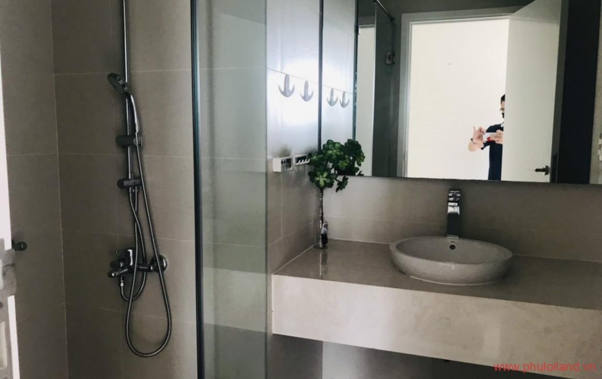 trang thiet bi toilet can ho 1170x738 - Giảm giá bán nhanh căn hộ Green Valley, 120m2, view sân golf, giá 5,5 tỷ, tặng 01 ô xe