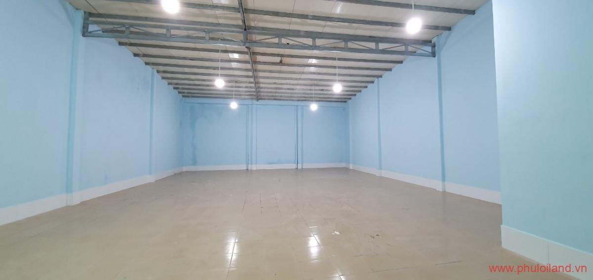 xuong phia sau nha - Bán nhà phố đường Tân Hòa Đông, Quận Bình Tân, gần ngã tư đường Tân Hòa Đông và An Dương Vương