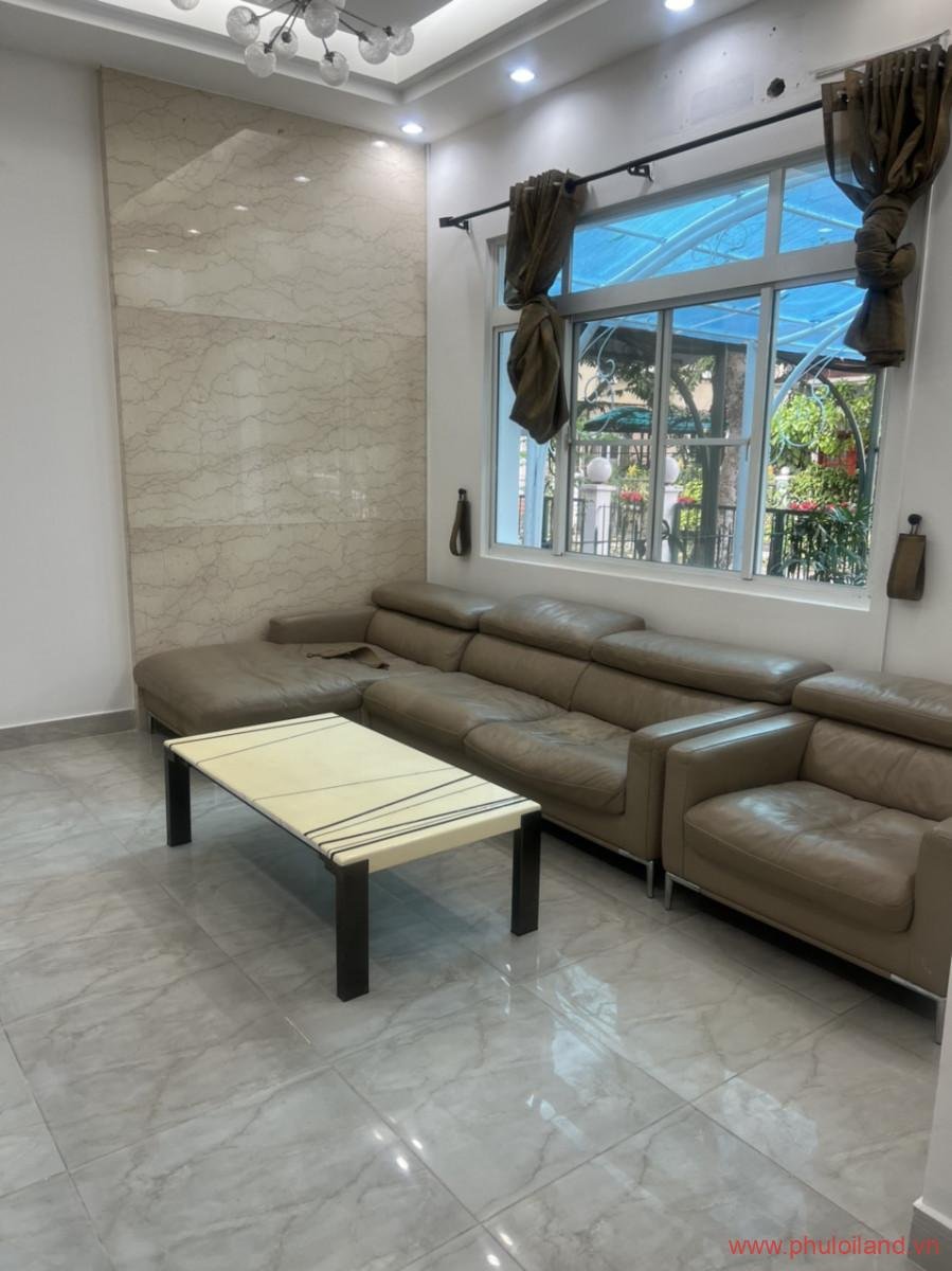 DF679F8E ECEE 4261 B314 2BC2E51A6429 - Bán Biệt Thự Phố Vườn Mỹ Giang, Phú Mỹ Hưng, Q.7 .Thiết kế: 4 Pn, nhà đẹp , nội thất full . Giá 37 tỷ (tốt nhất thị trường)