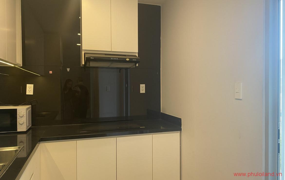 bep can ho can cho thue 1 1170x738 - Cho thuê căn hộ chung cư Scenic Valley 1, 02pn, căn góc, giá 18tr/tháng, xem nhà dễ.