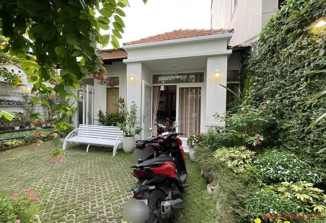 can canh san vuon mat truoc nha ban 1080x738 - Mua bán nhà đất Phường Tân Hưng Quận 7 T2/2023 giá rẻ