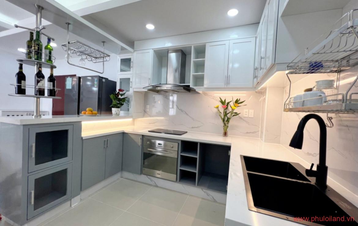 goc bep trong can ho sky garden 2 can ban 1 1170x738 - Cần bán Sky Garden 2, căn góc 91m2, thiết kế 3pn, 2wc, nhà đẹp như hình- Giá: 3,890 tỷ.