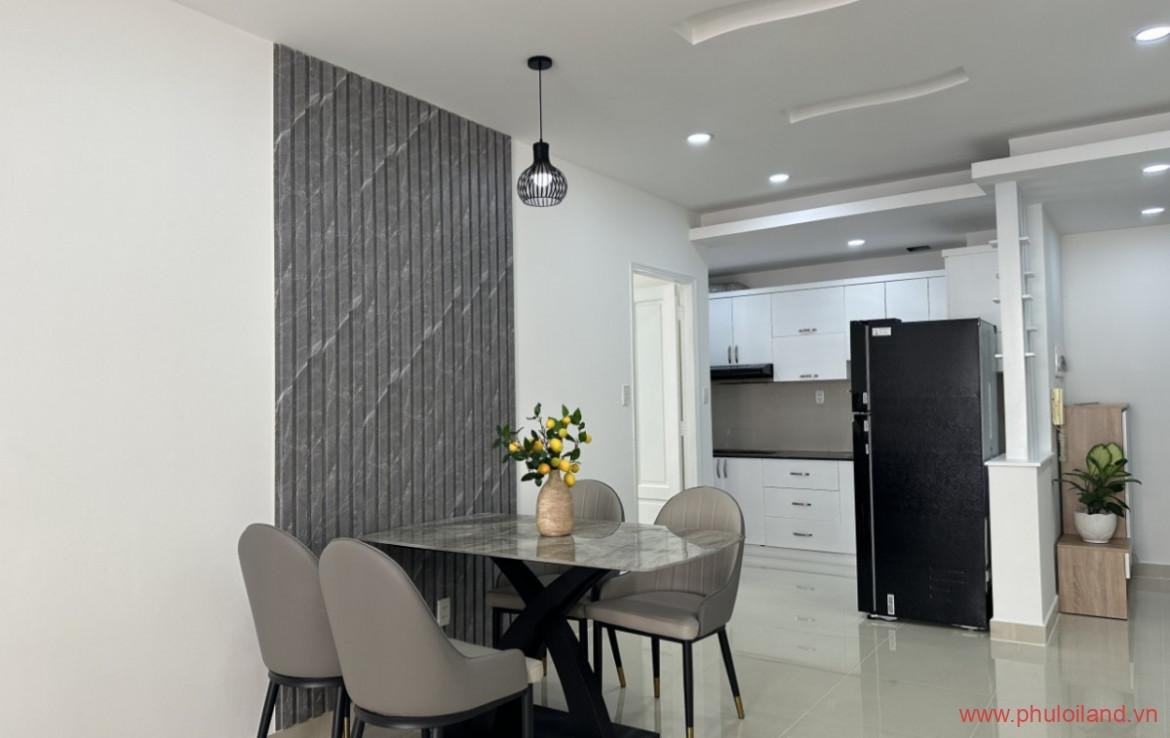 goc bep va khu vuc ban an trong can ho can ban sky garden 3 1170x738 - Sang nhượng Sky Garden 3, căn góc 74m2, thiết kế 3pn, 2wc, nhà như hình- Giá: 3,55 tỷ.