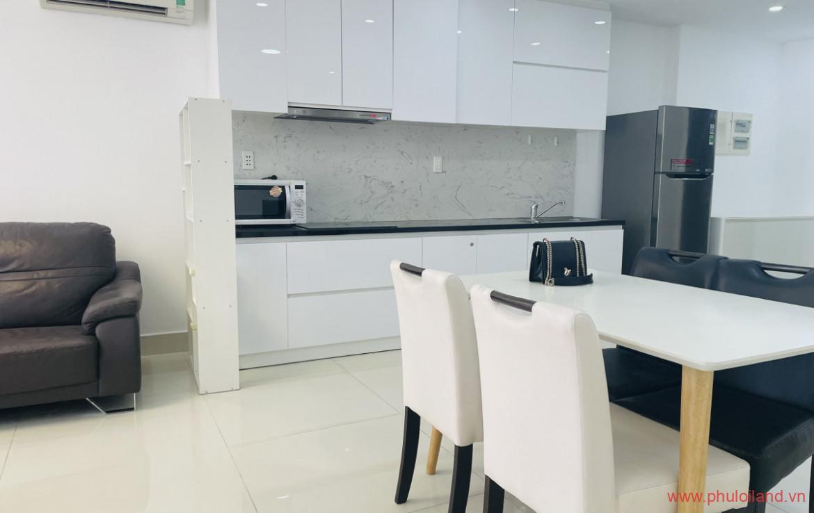 hinh anh ban an va bep can ho can ban 2 1170x738 - Cần cho thuê nhanh căn hộ chung cư Scenic Valley 1, 70m2, nhà đẹp, giá 18tr/tháng, nội thất căn hộ đầy đủ.