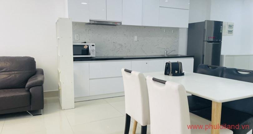 Bán căn hộ chung cư Scenic Valley 1, 70m2, tầng cao, nội thất đầy đủ, giá 3.750 tỷ, nhà đang trống.