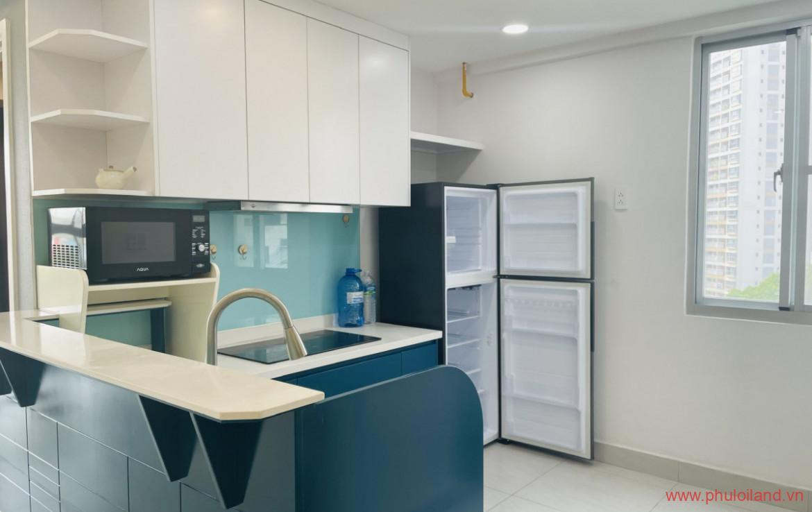 hinh anh bep can ho can cho thue 1170x738 - Cần cho thuê căn hộ chung cư Scenic Valley 2, 02pn, giá 19tr/tháng, view hồ bơi, nhà đang trống.