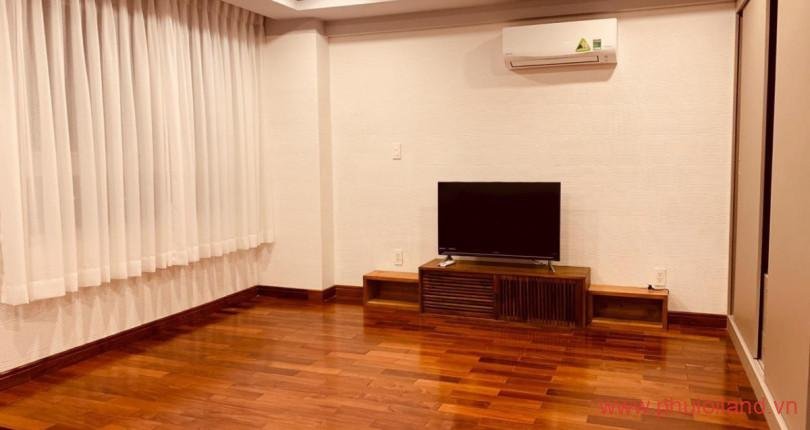 Bán căn hộ chung cư Scenic Valley 2, 75m2, căn góc, giá 3.950 tỷ , nội thất căn hộ đầy đủ.