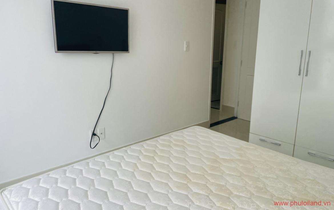 hinh anh phong ngu masster can ho can ban 2 1170x738 - Cần cho thuê nhanh căn hộ chung cư Scenic Valley 1, 70m2, nhà đẹp, giá 18tr/tháng, nội thất căn hộ đầy đủ.