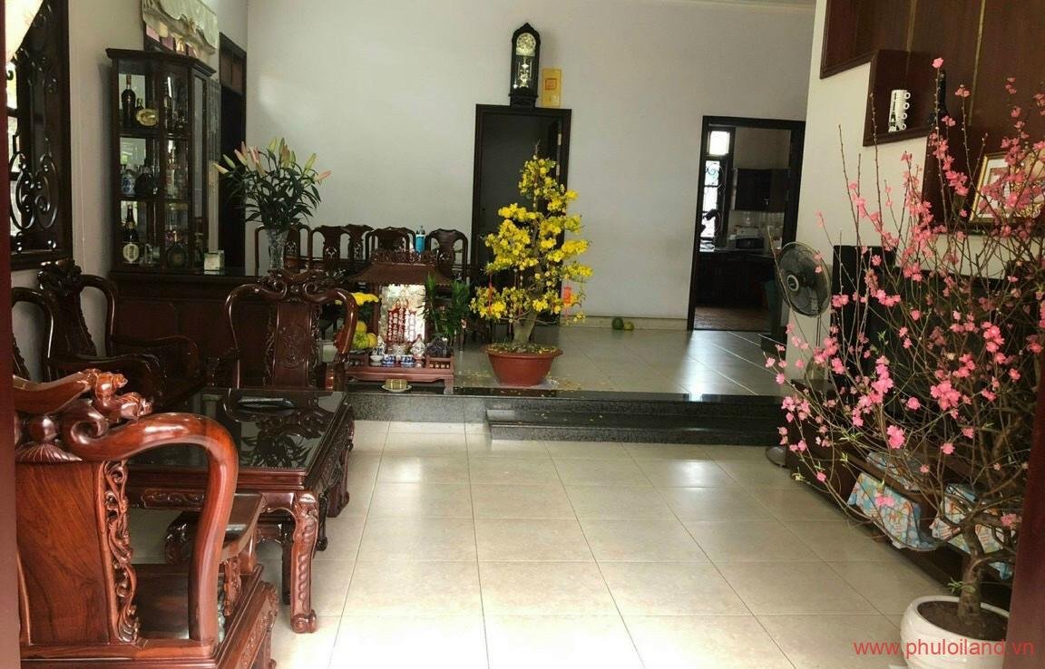 khong gian phong khach trong nha can ban 1152x738 - Mua bán nhà phường Tân Quy Q7 t1/2023 giá rẻ