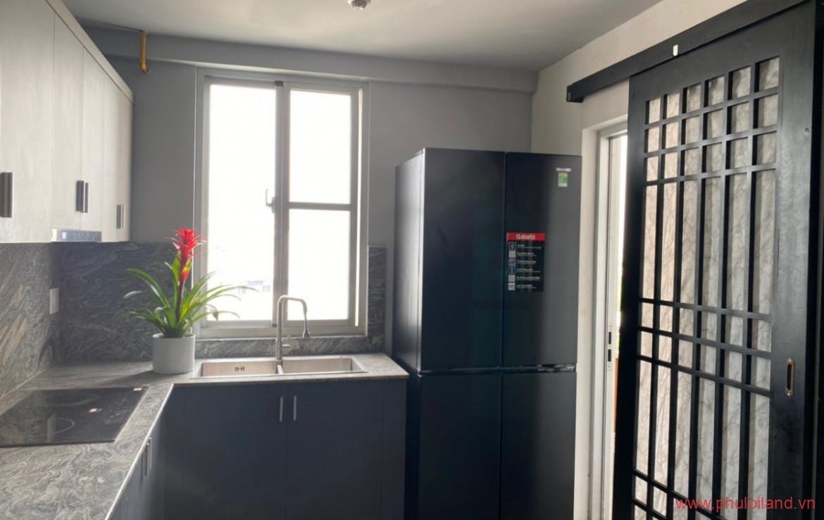 khu vuc bep can ho can ban 1170x738 - Cần bán căn hộ chung cư Scenic Valley 2, 76m2, căn góc, giá 3.950 tỷ, nhà đang trống.