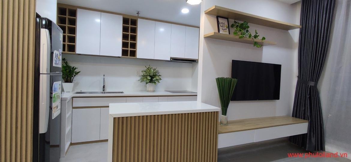 khu vuc bep trong can ho can ban green valley 1170x540 - Sang nhượng căn hộ Green Valley, bao gồm ô xe hơi, 88m2, thiết kế 2pn, 2wc, giá 4.680 tỷ.