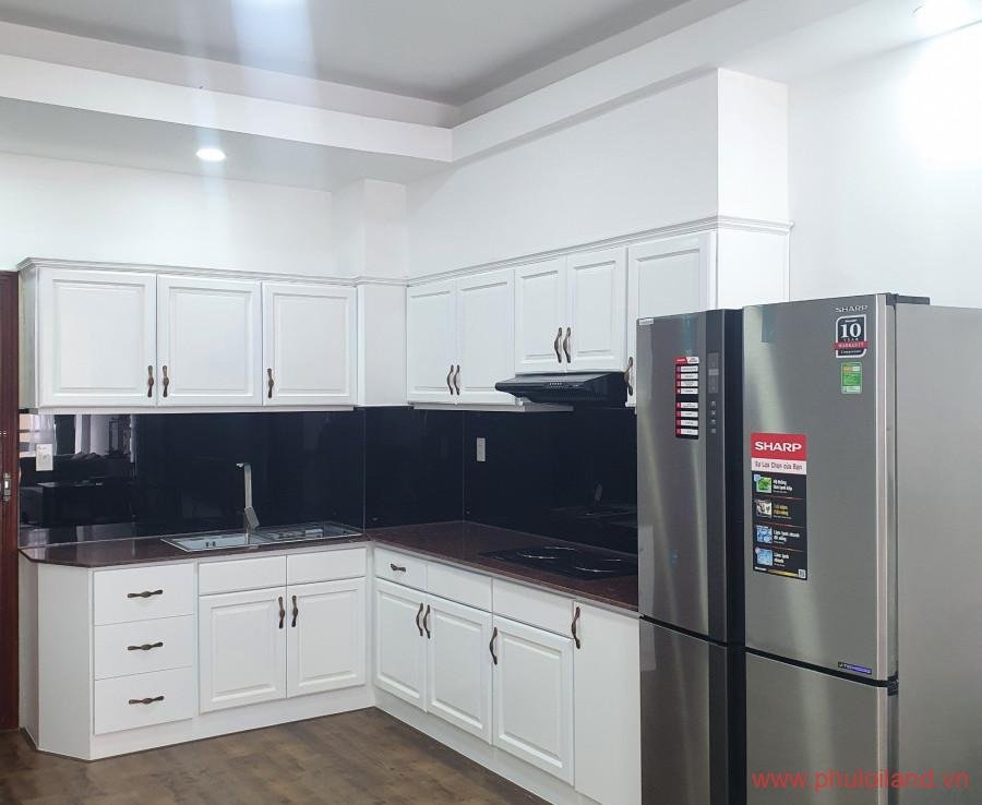 khu vuc bep trong can ho can ban sky garden 2 900x738 - Cần sang nhượng căn hộ Sky Garden 2, 71m2, nhà mới đẹp như hình, 2pn, 2wc, giá 3,050 tỷ.