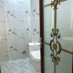 nha-can-ban-co-5-toilet-day-du-thiet-bi