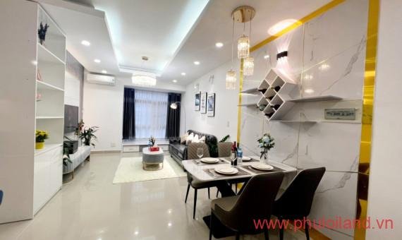 Cần bán Sky Garden 2, căn góc 91m2, thiết kế 3pn, 2wc, nhà đẹp như hình- Giá: 3,890 tỷ.