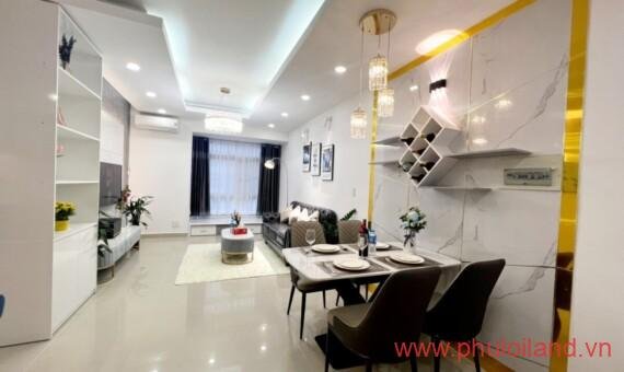 Cần bán Sky Garden 2, căn góc 91m2, thiết kế 3pn, 2wc, nhà đẹp như hình- Giá: 3,877 tỷ.