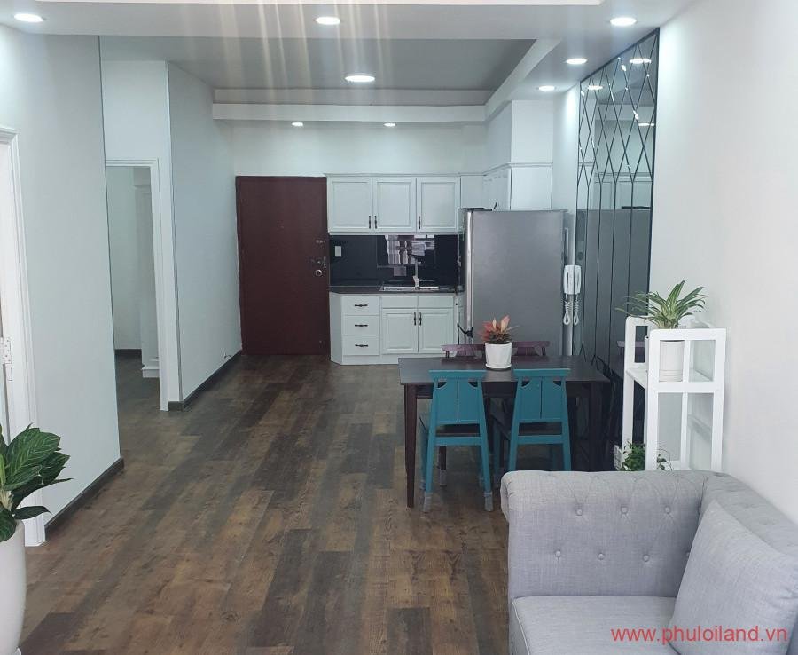 phong khach trong can ho can ban sky garden 2 2 900x738 - Cần sang nhượng căn hộ Sky Garden 2, 71m2, nhà mới đẹp như hình, 2pn, 2wc, giá 3,050 tỷ.