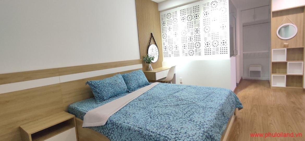 phong ngu 1 trong can ho can ban green valley 1170x540 - Sang nhượng căn hộ Green Valley, bao gồm ô xe hơi, 88m2, thiết kế 2pn, 2wc, giá 4.680 tỷ.