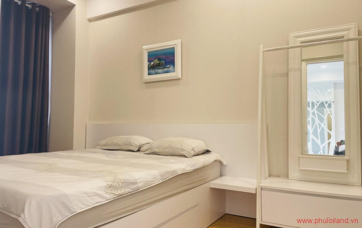 phong ngu phu can ho can cho thue 1170x738 - Cần cho thuê căn hộ chung cư Scenic Valley 2, 02pn, giá 19tr/tháng, view hồ bơi, nhà đang trống.