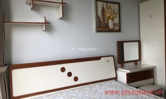 Bán nhanh căn hộ cao cấp Midtown (M6) PMH Quận 7. DT 68m2, 1Pn 1wc, full nội thất,có ô đậu xe hơi. Đang có hợp đồng thuê 19 triệu/ tháng. Bán giá 4,3 tỷy