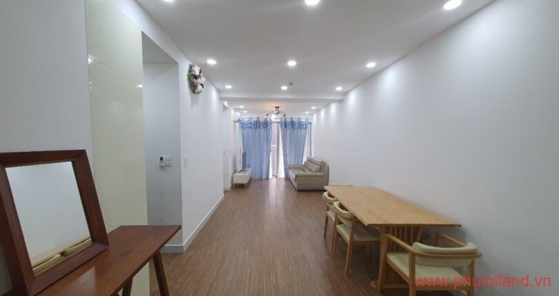 Ban-can-ho-chung-cu-Scenic-Valley-1 -phong-khach