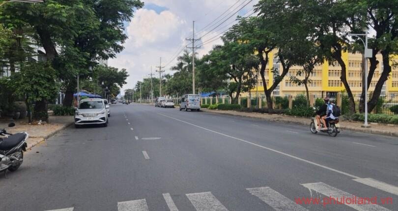 ban-biet-thu-nam-vien (1)