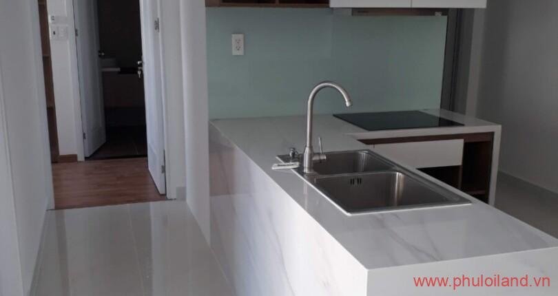 bep can ho can ban 7 810x430 - Bán căn hộ chung cư Scenic Valley 2, 77m2, giá 4.1 tỷ nhà đang có hợp đồng thuê tháng 9/2023 trống.