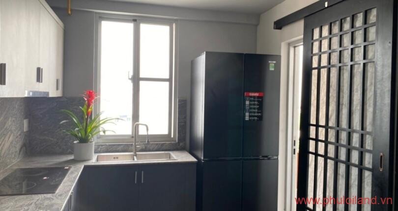 bep-trong-can-ho-can-ban-scenic-valley-2