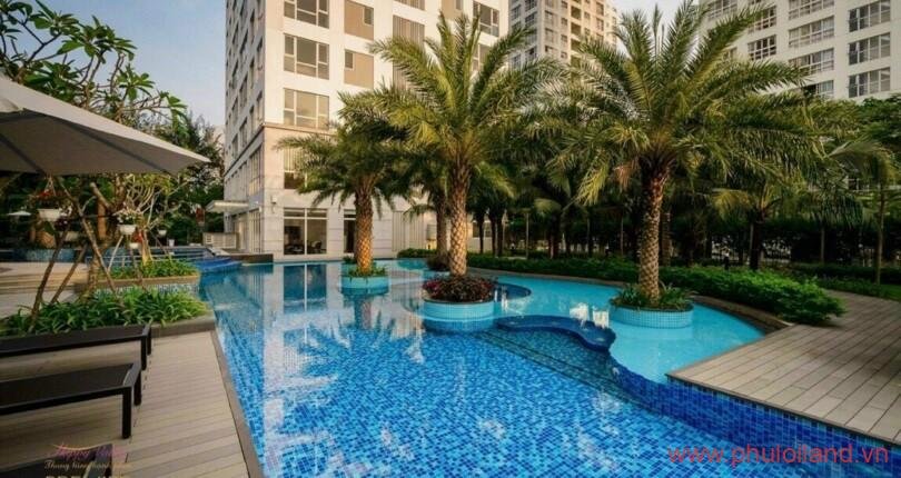 can-canh-tien-ich-ho-boi-noi-khu-happy-valley-premier