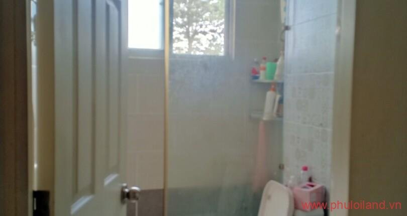 can-ho-co-2-toilet-day-du-trang-thiet-bi