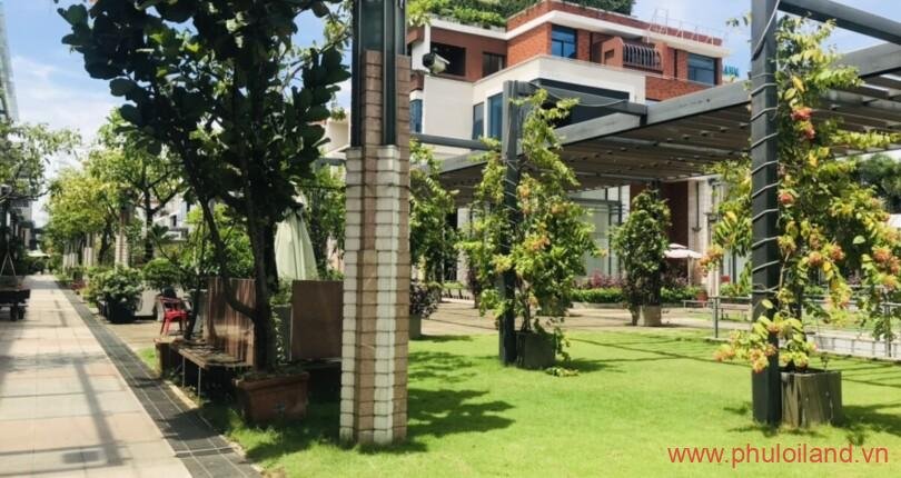 cong-vien-noi-khu-galleria-nha-be