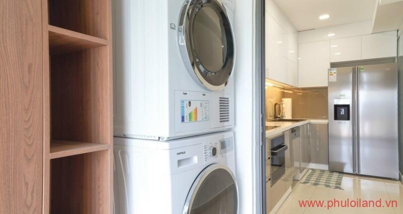 goc-giat-va-bep-trong-can-ho-can-ban-riverpark-premier