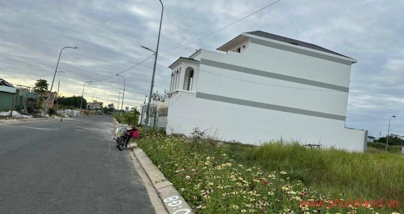 hinh-anh-mua-ban-dat-nen-thai-son-bo-quoc-phong-nha-be-t2-2023