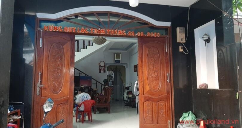 mat-truoc-tang-tret-nha-dat-ban