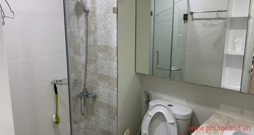 nha-ve-sinh-can-ho-ban